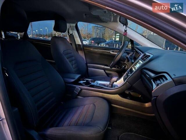 Серый Форд Фьюжн, объемом двигателя 2.49 л и пробегом 171 тыс. км за 12490 $, фото 11 на Automoto.ua