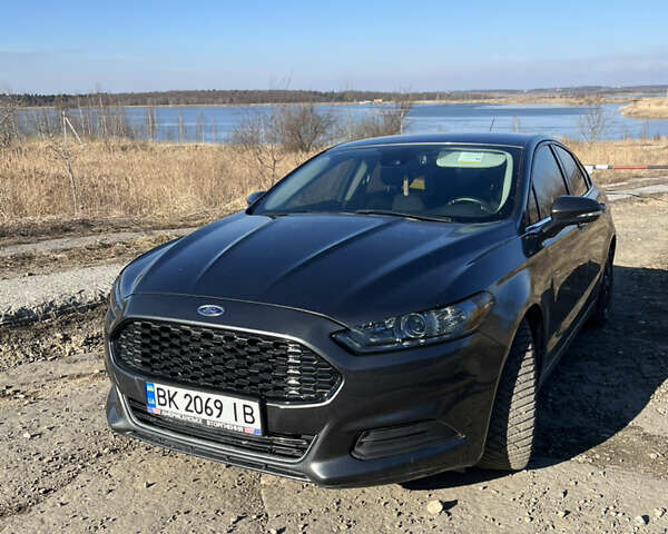Форд Фьюжн 2015 в Львове на Automoto.ua Серый Форд Фьюжн, объемом двигателя 2.5 л и пробегом 201 тыс. км за 9999 $, фото 3 на Automoto.ua