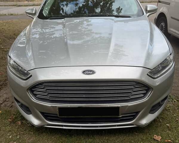 Сірий Форд Фьюжен, об'ємом двигуна 2 л та пробігом 208 тис. км за 8200 $, фото 5 на Automoto.ua