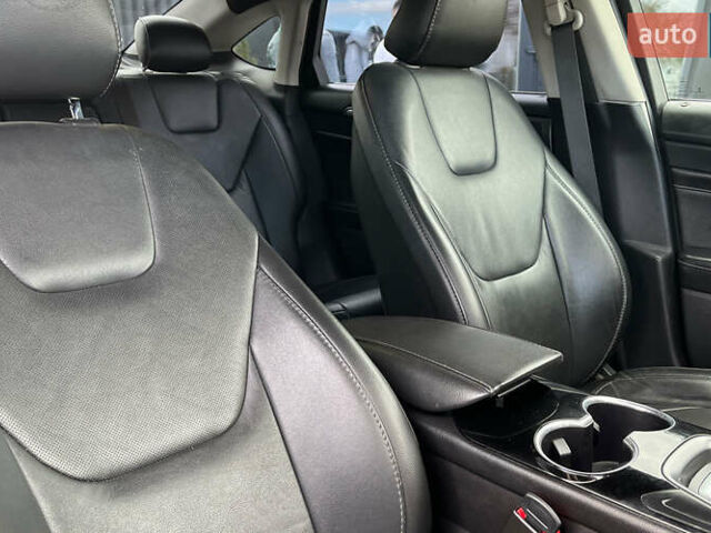 Форд Фьюжн 2015 в Коломые на Automoto.ua Серый Форд Фьюжн, объемом двигателя 2 л и пробегом 165 тыс. км за 10500 $, фото 22 на Automoto.ua