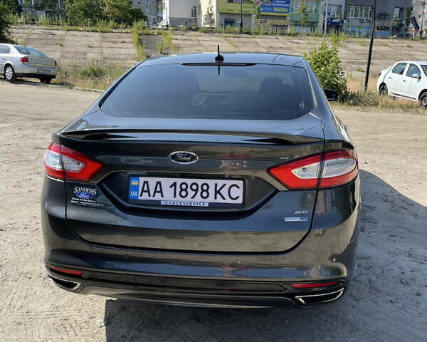 Сірий Форд Фьюжен, об'ємом двигуна 2 л та пробігом 129 тис. км за 12000 $, фото 12 на Automoto.ua