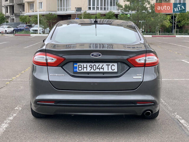Сірий Форд Фьюжен, об'ємом двигуна 1.5 л та пробігом 130 тис. км за 9200 $, фото 5 на Automoto.ua