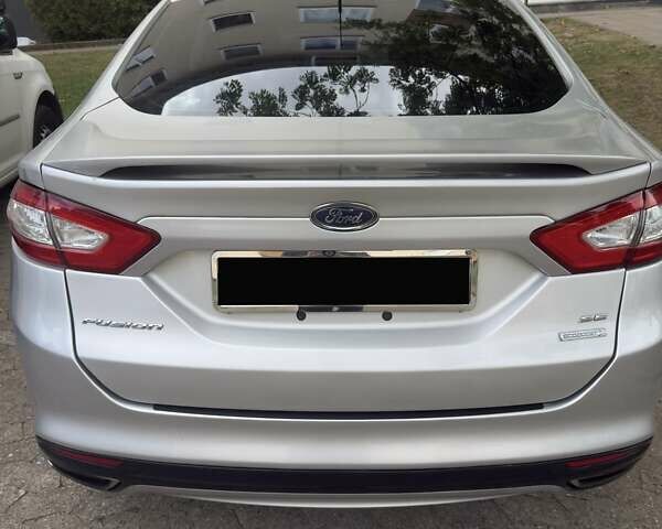 Сірий Форд Фьюжен, об'ємом двигуна 2 л та пробігом 208 тис. км за 8200 $, фото 4 на Automoto.ua