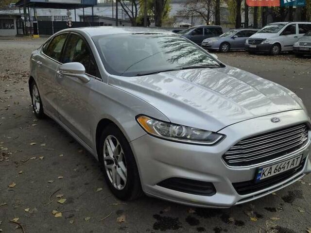 Серый Форд Фьюжн, объемом двигателя 2.49 л и пробегом 184 тыс. км за 9800 $, фото 5 на Automoto.ua