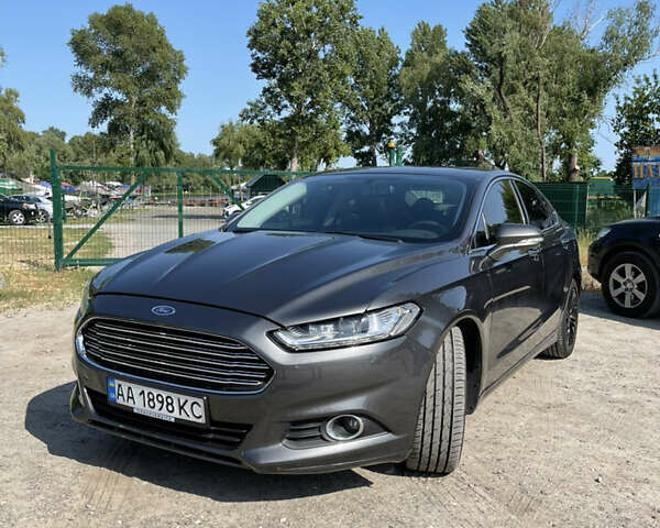 Сірий Форд Фьюжен, об'ємом двигуна 2 л та пробігом 129 тис. км за 12000 $, фото 1 на Automoto.ua