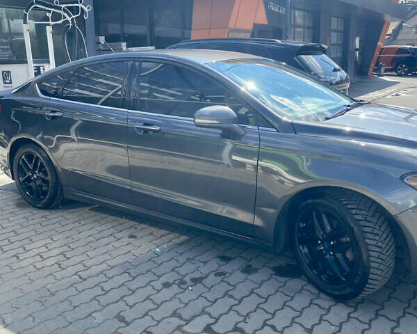 Форд Фьюжн 2015 в Львове на Automoto.ua Серый Форд Фьюжн, объемом двигателя 2.5 л и пробегом 201 тыс. км за 9999 $, фото 14 на Automoto.ua