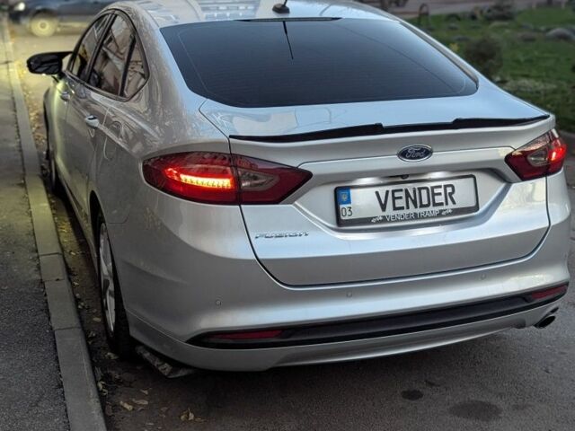 Серый Форд Фьюжн, объемом двигателя 2.5 л и пробегом 138 тыс. км за 10500 $, фото 7 на Automoto.ua