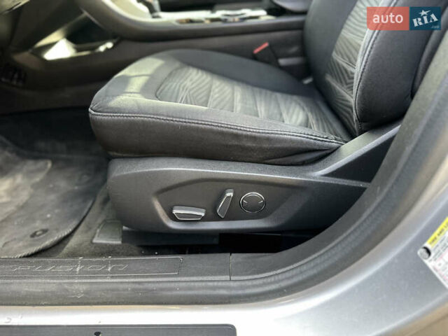 Форд Фьюжн 2015 в Киеве на Automoto.ua Серый Форд Фьюжн, объемом двигателя 2.4 л и пробегом 272 тыс. км за 7999 $, фото 15 на Automoto.ua