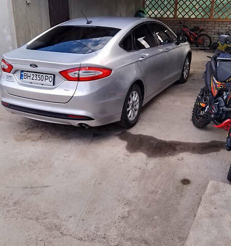 Серый Форд Фьюжн, объемом двигателя 2.49 л и пробегом 165 тыс. км за 7000 $, фото 2 на Automoto.ua