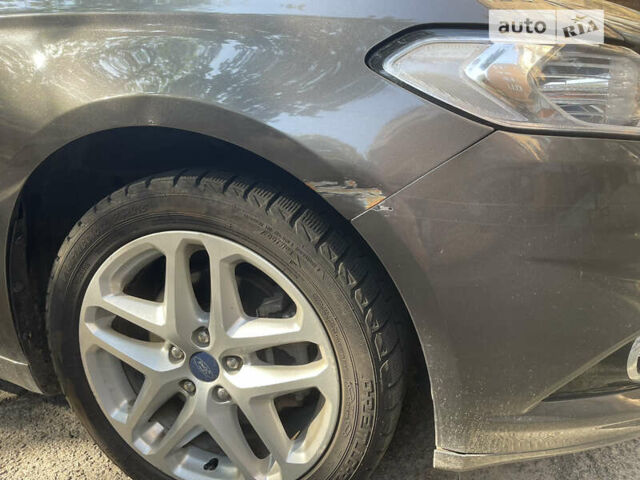 Серый Форд Фьюжн, объемом двигателя 1.5 л и пробегом 113 тыс. км за 9000 $, фото 4 на Automoto.ua