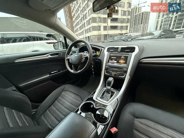 Серый Форд Фьюжн, объемом двигателя 2.5 л и пробегом 157 тыс. км за 9650 $, фото 9 на Automoto.ua