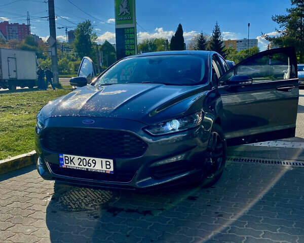 Форд Фьюжн 2015 в Львове на Automoto.ua Серый Форд Фьюжн, объемом двигателя 2.5 л и пробегом 201 тыс. км за 9999 $, фото 6 на Automoto.ua