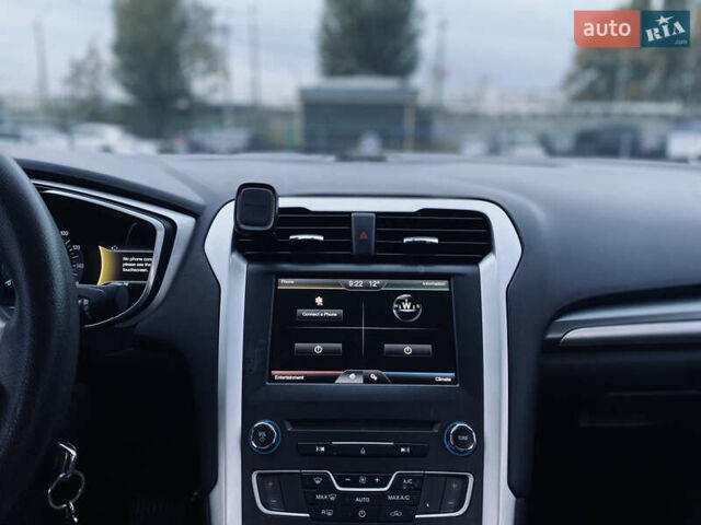 Серый Форд Фьюжн, объемом двигателя 2.49 л и пробегом 194 тыс. км за 9300 $, фото 22 на Automoto.ua