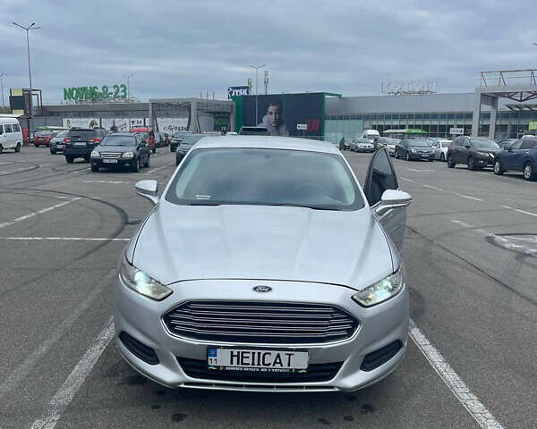 Серый Форд Фьюжн, объемом двигателя 2.5 л и пробегом 284 тыс. км за 8850 $, фото 1 на Automoto.ua