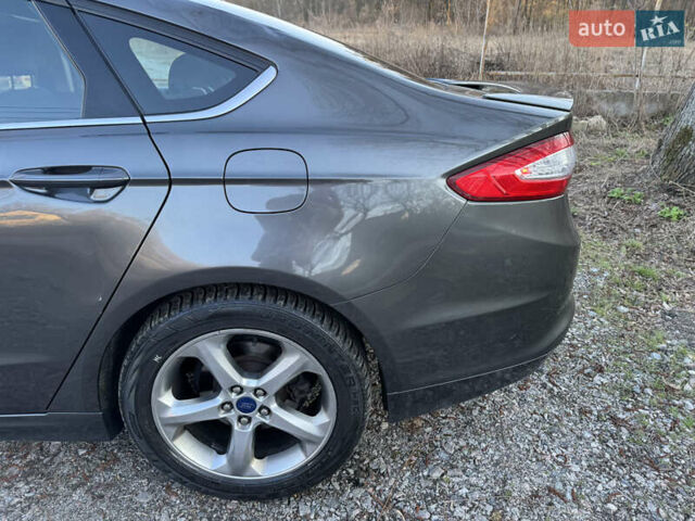 Сірий Форд Фьюжен, об'ємом двигуна 1.5 л та пробігом 248 тис. км за 7900 $, фото 16 на Automoto.ua