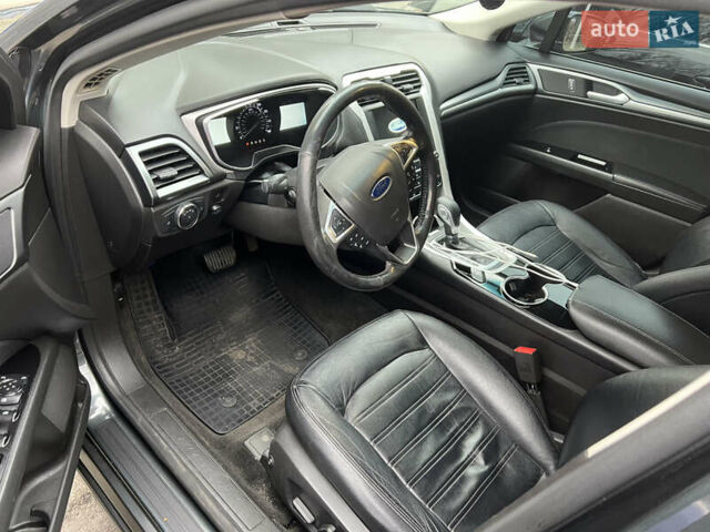 Серый Форд Фьюжн, объемом двигателя 2.49 л и пробегом 191 тыс. км за 9300 $, фото 6 на Automoto.ua