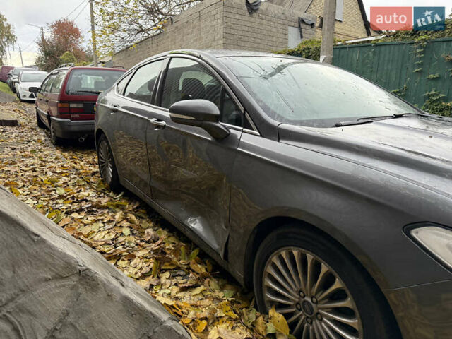 Серый Форд Фьюжн, объемом двигателя 2 л и пробегом 145 тыс. км за 6500 $, фото 3 на Automoto.ua
