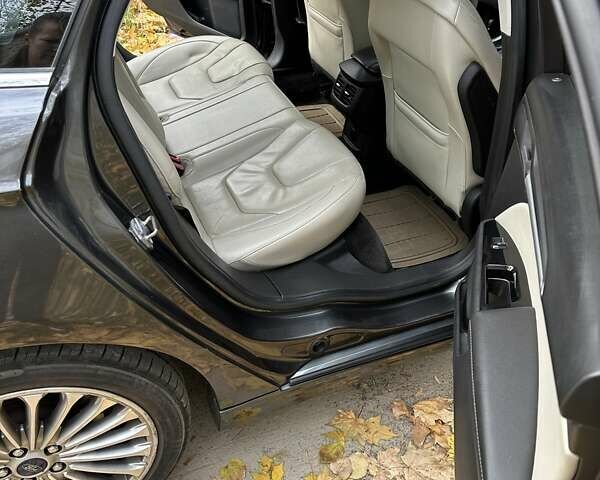 Серый Форд Фьюжн, объемом двигателя 0 л и пробегом 205 тыс. км за 10600 $, фото 13 на Automoto.ua