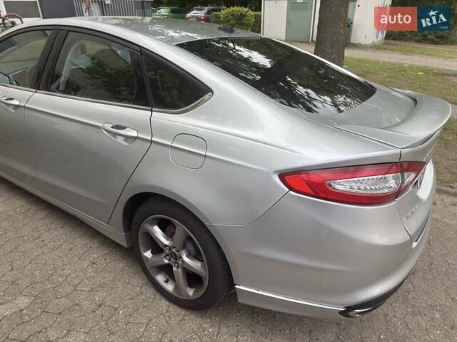 Сірий Форд Фьюжен, об'ємом двигуна 2 л та пробігом 208 тис. км за 8200 $, фото 2 на Automoto.ua