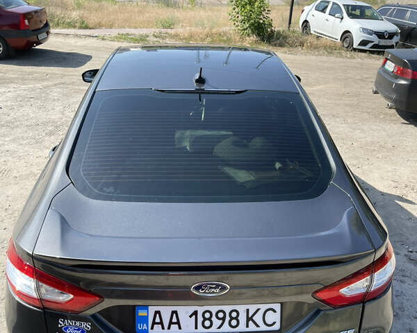 Сірий Форд Фьюжен, об'ємом двигуна 2 л та пробігом 129 тис. км за 12000 $, фото 16 на Automoto.ua