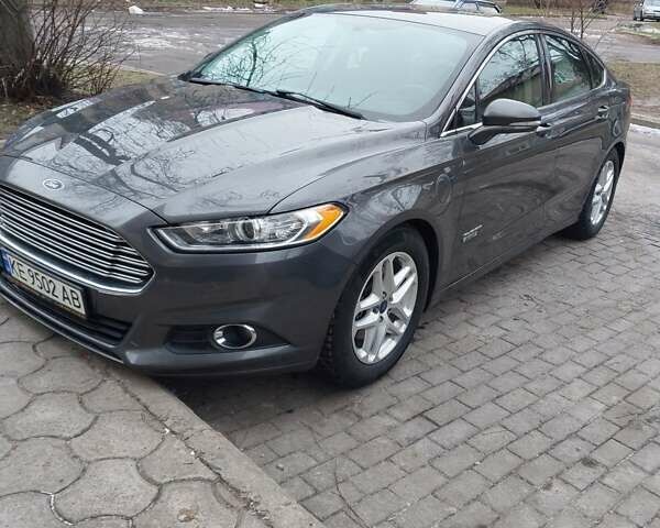 Серый Форд Фьюжн, объемом двигателя 2 л и пробегом 190 тыс. км за 13000 $, фото 38 на Automoto.ua