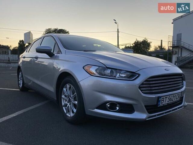 Серый Форд Фьюжн, объемом двигателя 2.5 л и пробегом 190 тыс. км за 9600 $, фото 2 на Automoto.ua