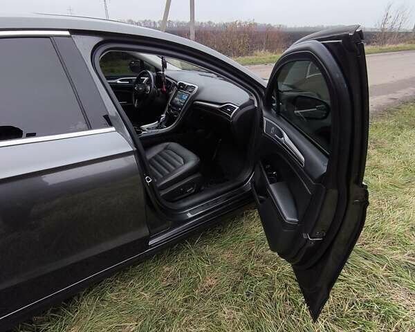 Сірий Форд Фьюжен, об'ємом двигуна 2 л та пробігом 155 тис. км за 12500 $, фото 12 на Automoto.ua