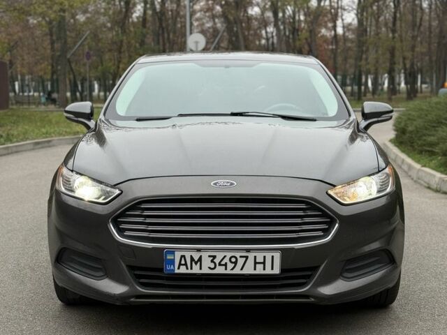 Серый Форд Фьюжн, объемом двигателя 2.5 л и пробегом 170 тыс. км за 7950 $, фото 1 на Automoto.ua