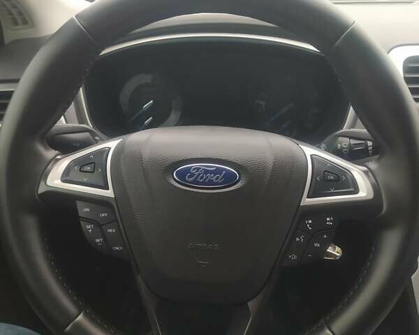 Серый Форд Фьюжн, объемом двигателя 2.5 л и пробегом 259 тыс. км за 10500 $, фото 8 на Automoto.ua