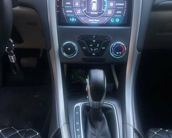 Сірий Форд Фьюжен, об'ємом двигуна 2.5 л та пробігом 240 тис. км за 10000 $, фото 11 на Automoto.ua