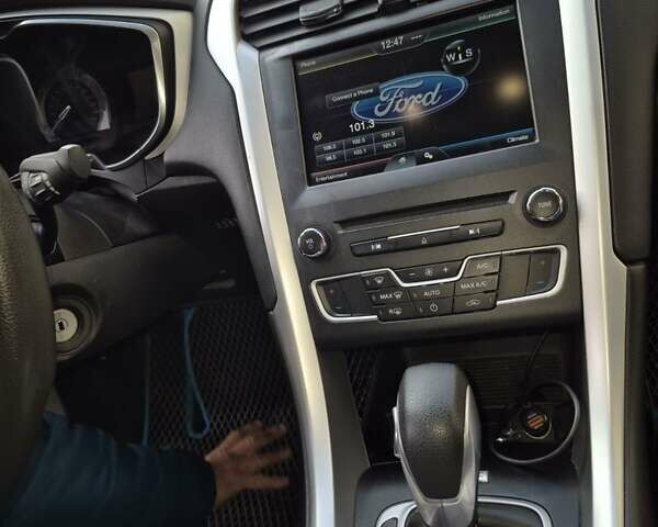 Серый Форд Фьюжн, объемом двигателя 2.49 л и пробегом 184 тыс. км за 9800 $, фото 10 на Automoto.ua