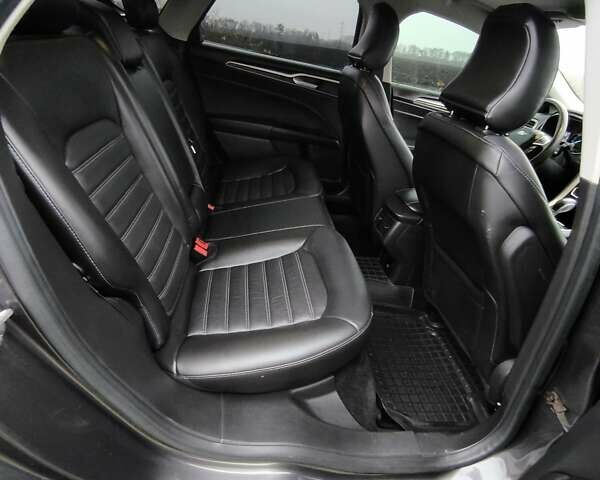 Сірий Форд Фьюжен, об'ємом двигуна 2 л та пробігом 155 тис. км за 12500 $, фото 15 на Automoto.ua