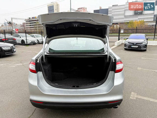 Сірий Форд Фьюжен, об'ємом двигуна 2 л та пробігом 148 тис. км за 11500 $, фото 24 на Automoto.ua