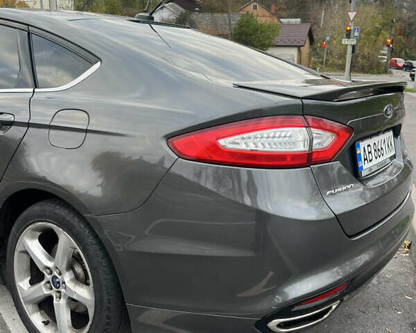 Серый Форд Фьюжн, объемом двигателя 2 л и пробегом 250 тыс. км за 9200 $, фото 7 на Automoto.ua