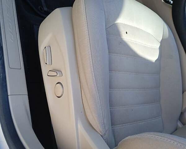 Серый Форд Фьюжн, объемом двигателя 2.5 л и пробегом 286 тыс. км за 9500 $, фото 1 на Automoto.ua