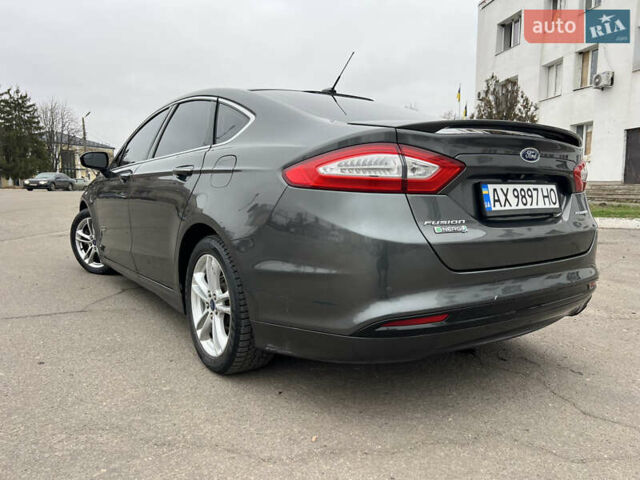 Серый Форд Фьюжн, объемом двигателя 2 л и пробегом 140 тыс. км за 13400 $, фото 10 на Automoto.ua