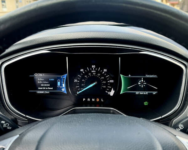 Серый Форд Фьюжн, объемом двигателя 2 л и пробегом 158 тыс. км за 12600 $, фото 10 на Automoto.ua