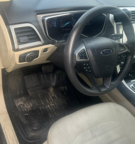 Сірий Форд Фьюжен, об'ємом двигуна 2 л та пробігом 138 тис. км за 11200 $, фото 16 на Automoto.ua