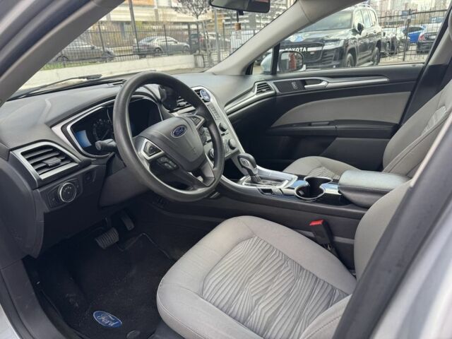 Серый Форд Фьюжн, объемом двигателя 2 л и пробегом 3 тыс. км за 11000 $, фото 4 на Automoto.ua