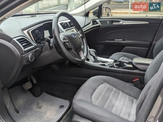 Серый Форд Фьюжн, объемом двигателя 2.5 л и пробегом 263 тыс. км за 8400 $, фото 15 на Automoto.ua