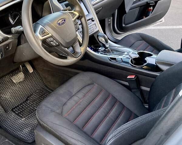 Серый Форд Фьюжн, объемом двигателя 2.5 л и пробегом 190 тыс. км за 9600 $, фото 21 на Automoto.ua