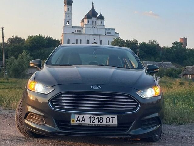 Сірий Форд Фьюжен, об'ємом двигуна 2 л та пробігом 180 тис. км за 11700 $, фото 10 на Automoto.ua