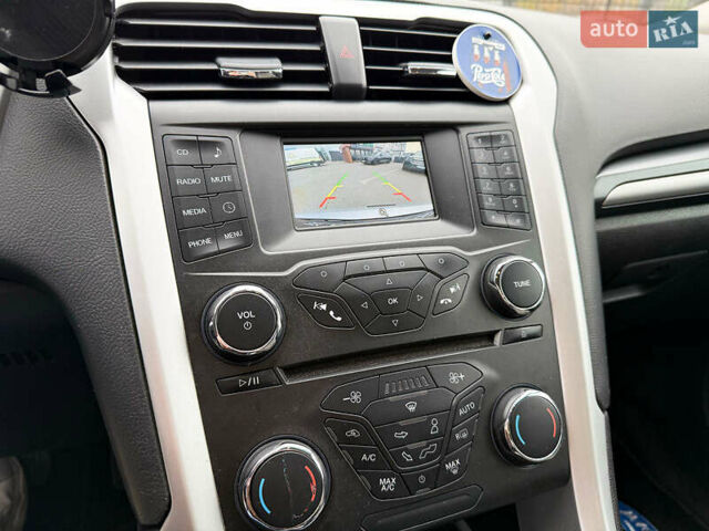 Сірий Форд Фьюжен, об'ємом двигуна 2 л та пробігом 148 тис. км за 11500 $, фото 7 на Automoto.ua