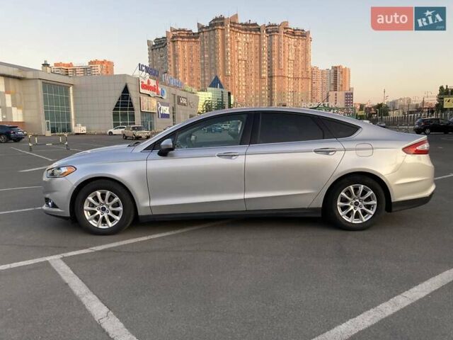 Серый Форд Фьюжн, объемом двигателя 2.5 л и пробегом 190 тыс. км за 9600 $, фото 4 на Automoto.ua