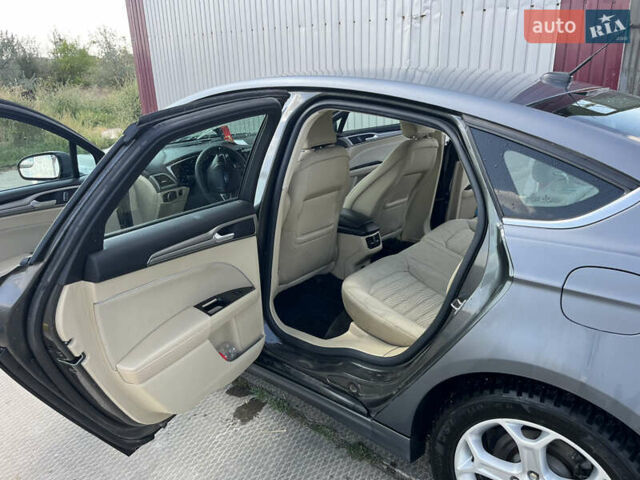Сірий Форд Фьюжен, об'ємом двигуна 2.5 л та пробігом 265 тис. км за 10300 $, фото 8 на Automoto.ua