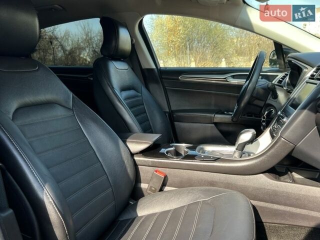 Серый Форд Фьюжн, объемом двигателя 2 л и пробегом 184 тыс. км за 13300 $, фото 23 на Automoto.ua