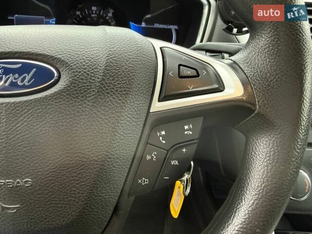 Серый Форд Фьюжн, объемом двигателя 2 л и пробегом 148 тыс. км за 10500 $, фото 6 на Automoto.ua