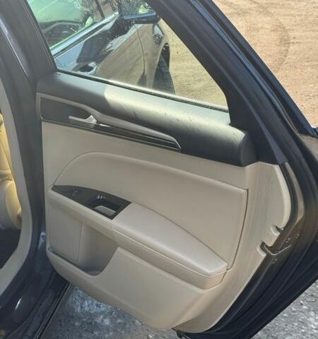 Сірий Форд Фьюжен, об'ємом двигуна 2 л та пробігом 168 тис. км за 14500 $, фото 12 на Automoto.ua