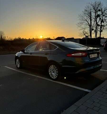 Серый Форд Фьюжн, объемом двигателя 2 л и пробегом 250 тыс. км за 13150 $, фото 4 на Automoto.ua