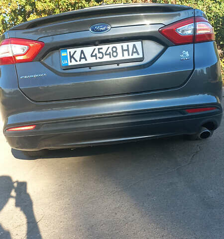 Серый Форд Фьюжн, объемом двигателя 2.49 л и пробегом 162 тыс. км за 11800 $, фото 4 на Automoto.ua